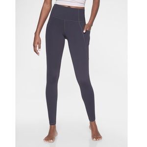 NWT Athleta stash pocket tight